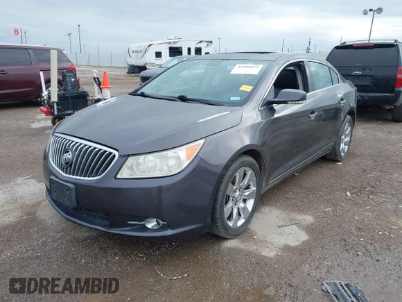 2013 Buick LaCrosse Leather z VIN 1G4GC5E38DF255922, wystawiony jako IAAI lot #41900015 z przebiegiem 103 733 mil mil oraz . Historia ofert i sprzedaży dostępna na DreamBid. Obrazek 2.