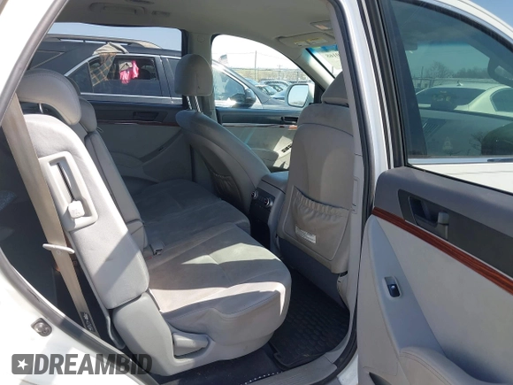 2011 Hyundai Veracruz GLS with VIN KM8NUDCC2BU170892, listed as a IAAI auction lot 41930168 with 113,599 mi miles and . Bid and sale history available at DreamBid. Image 8.