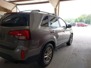 2014 Kia Sorento LX с VIN 5XYKTCA65EG531894, выставлен на аукционе IAAI как лот 42428456 с пробегом 177 265 миль миль и . История ставок и продаж доступна на DreamBid. Изображение 4.