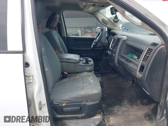2014 Ram 2500 Tradesman with VIN 3C6UR5HL1EG296109, listed as a IAAI auction lot 41915810 with 208,264 mi miles. Bid and sale history available at carsss.com. Image 5.