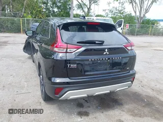 2023 Mitsubishi Eclipse Cross SE z VIN JA4ATWAA4PZ023125, wystawiony jako IAAI lot #42098853 z przebiegiem 15 511 mil mil oraz . Historia ofert i sprzedaży dostępna na DreamBid. Obrazek 12.
