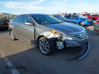 2014 Hyundai Sonata SE with VIN 5NPEC4AC7EH922630, listed as a IAAI auction lot 42070649 with 137,753 mi miles and . Bid and sale history available at DreamBid. Image 6.