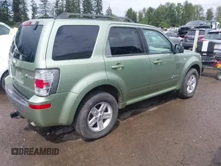 2008 Mercury Mariner z VIN 4M2CU39H88KJ54428, wystawiony jako IAAI lot #42305573 z przebiegiem 137 946 mil mil oraz . Historia ofert i sprzedaży dostępna na DreamBid. Obrazek 4.