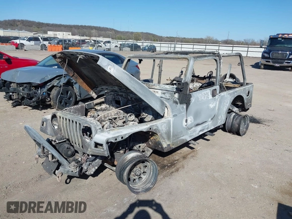 2005 Jeep Wrangler Unlimited with VIN 1J4FA44S55P366393, listed as a IAAI auction lot 41849008 with 0 mi miles. Bid and sale history available at carsss.com. Image 12.