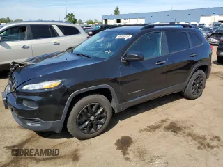 2016 Jeep Cherokee Altitude with VIN 1C4PJMAB5GW182417, listed as a Copart auction lot 69486134 with 157,571 mi miles and Salvage title. Bid and sale history available at DreamBid. Image 1.
