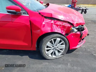 2015 Volkswagen Jetta SE with VIN 3VWD17AJ7FM303892, listed as a IAAI auction lot 42386050 with 50,998 mi miles and . Bid and sale history available at DreamBid. Image 13.