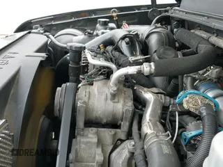 2009 Chevrolet Silverado 2500HD LT z VIN 1GCHK53629F149899, wystawiony jako IAAI lot #41948601 z przebiegiem 168 773 mil mil oraz . Historia ofert i sprzedaży dostępna na DreamBid. Obrazek 20.