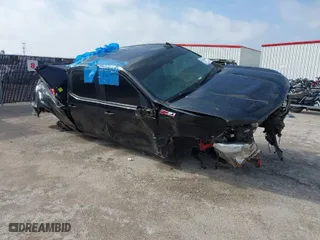 2019 Chevrolet Silverado 1500 LT with VIN 3GCUYDEDXKG192362, listed as a IAAI auction lot 41451087 with 1 mi miles. Bid and sale history available at carsss.com. Image 1.