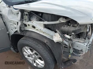 2018 Chevrolet Traverse LT Cloth z VIN 1GNERGKW9JJ173766, wystawiony jako IAAI lot #41336426 z przebiegiem 108 910 mil mil oraz . Historia ofert i sprzedaży dostępna na DreamBid. Obrazek 18.