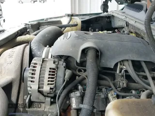 2002 Chevrolet Tahoe Z71 z VIN 1GNEK13ZX2R150624, wystawiony jako IAAI lot #42144745 z przebiegiem 345 288 mil mil oraz . Historia ofert i sprzedaży dostępna na DreamBid. Obrazek 18.