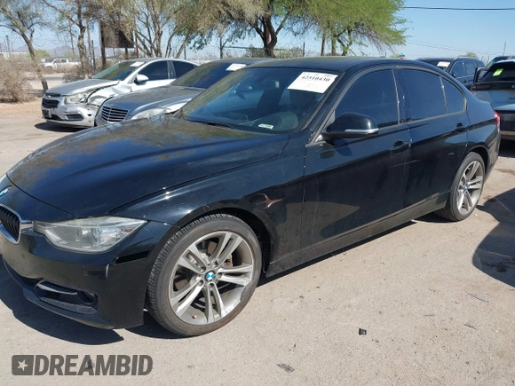2013 BMW 3 Series 328i xDrive с VIN WBA3B3C51DF543955, выставлен на аукционе IAAI как лот 42510430 с пробегом 87 280 миль миль и . История ставок и продаж доступна на DreamBid. Изображение 2.