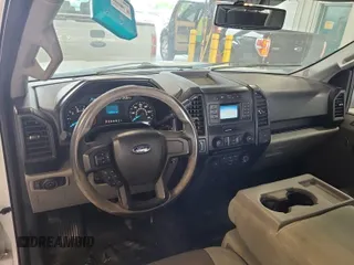 2015 Ford F-150 XLT z VIN 1FTFX1EF0FKE89795, wystawiony jako IAAI lot #42610200 z przebiegiem 87 650 mil mil oraz . Historia ofert i sprzedaży dostępna na DreamBid. Obrazek 10.