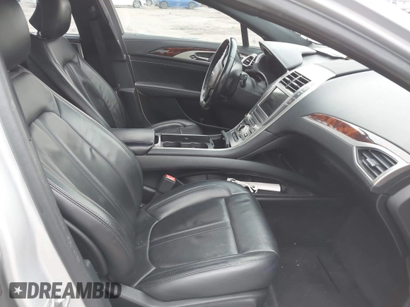 2017 Lincoln MKZ Select with VIN 3LN6L5CC9HR636797, listed as a IAAI auction lot 41453457 with 89,367 mi miles. Bid and sale history available at carsss.com. Image 5.