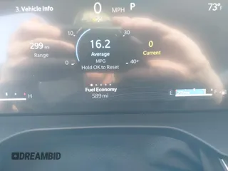 2024 Jeep Grand Cherokee Laredo z VIN 1C4RJHAG0RC235461, wystawiony jako IAAI lot #40354033 z przebiegiem 589 mil mil oraz . Historia ofert i sprzedaży dostępna na DreamBid. Obrazek 7.