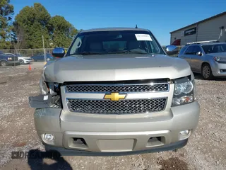 2014 Chevrolet Tahoe LTZ z VIN 1GNSCCE05ER223171, wystawiony jako IAAI lot #41329685 z przebiegiem 150 328 mil mil oraz . Historia ofert i sprzedaży dostępna na DreamBid. Obrazek 12.