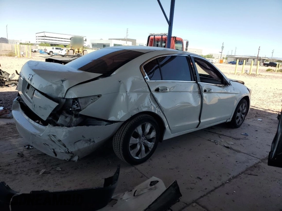 2010 Honda Accord EX z VIN 1HGCP2F7XAA093583, wystawiony jako Copart lot #57657325 z przebiegiem 112 768 mil mil oraz Nie do naprawy • Non repairable. Historia ofert i sprzedaży dostępna na DreamBid. Obrazek 3.