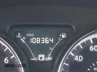 2019 Nissan Versa SV z VIN 3N1CN7AP1KL871615, wystawiony jako IAAI lot #42051338 z przebiegiem 108 364 mil mil oraz . Historia ofert i sprzedaży dostępna na DreamBid. Obrazek 16.