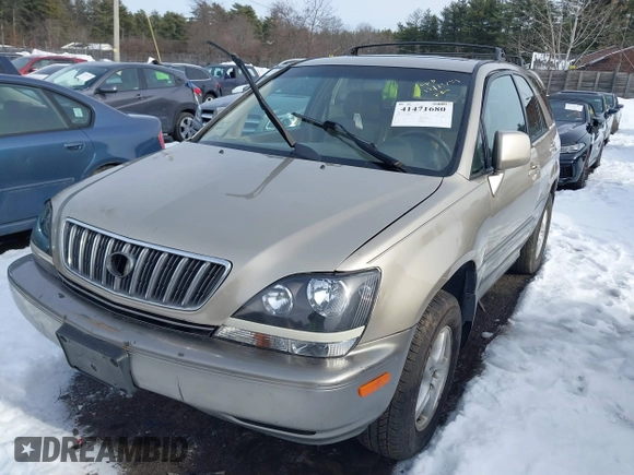 1999 Lexus RX 300 Luxury SUV with VIN JT6HF10U1X0088942, listed as a IAAI auction lot 41471680 with 193,592 mi miles. Bid and sale history available at carsss.com. Image 2.