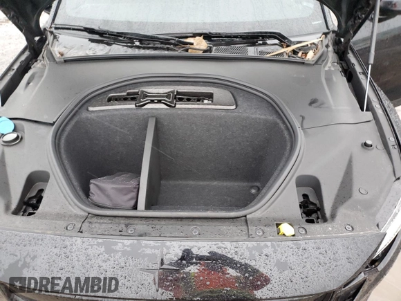 2024 Polestar 2 z VIN YSMFD3KA5RL217212, wystawiony jako Copart lot #85276194 z przebiegiem Nie podano mil oraz Nie do naprawy • Non repairable. Historia ofert i sprzedaży dostępna na DreamBid. Obrazek 11.