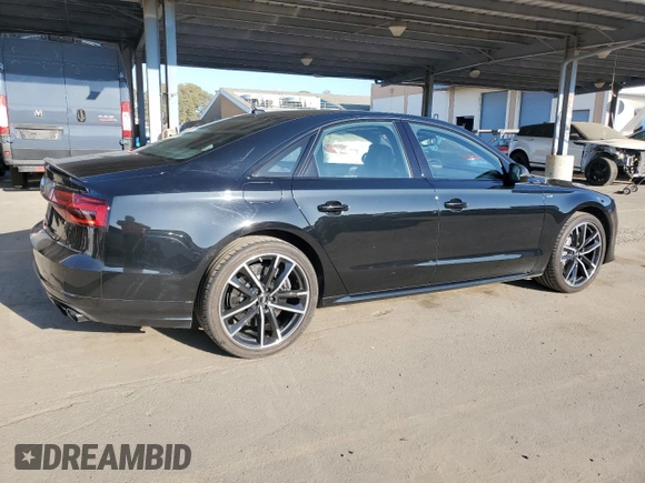 2017 Audi S8 z VIN WUAJ5AFD4HN900729, wystawiony jako Copart lot #41765255 z przebiegiem 95 974 mil mil oraz Szkoda całkowita • Salvage title. Historia ofert i sprzedaży dostępna na DreamBid. Obrazek 3.