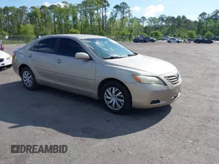 2007 Toyota Camry CE with VIN 4T1BE46K87U581840, listed as a IAAI auction lot 41925201 with 110,090 mi miles. Bid and sale history available at carsss.com. Image 1.