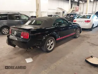 2008 Ford Mustang Deluxe with VIN 1ZVHT84N185144702, listed as a IAAI auction lot 41542731 with 114,156 mi miles and . Bid and sale history available at carsss.com. Image 4.