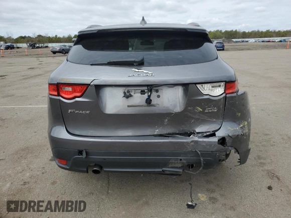 2018 Jaguar F-Pace 25t Prestige z VIN SADCK2FX6JA259468, wystawiony jako Copart lot #52096725 z przebiegiem 131 723 mil mil oraz Czysty tytuł • Clean title. Historia ofert i sprzedaży dostępna na DreamBid. Obrazek 6.
