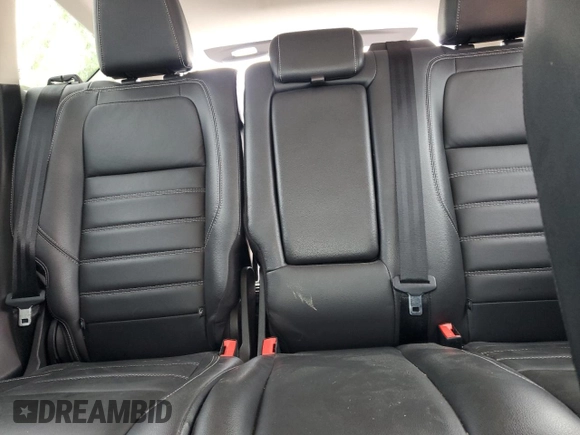 2018 Ford Escape Titanium z VIN 1FMCU9J94JUB49827, wystawiony jako Copart lot #55697385 z przebiegiem 98 682 mil mil oraz Szkoda całkowita • Salvage title. Historia ofert i sprzedaży dostępna na DreamBid. Obrazek 10.