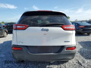 2017 Jeep Cherokee Latitude z VIN 1C4PJLCB7HW559306, wystawiony jako Copart lot #62612385 z przebiegiem 137 760 mil mil oraz Szkoda całkowita • Salvage title. Historia ofert i sprzedaży dostępna na DreamBid. Obrazek 6.
