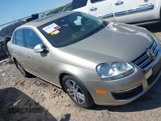2006 Volkswagen Jetta Sedan 2.5L with VIN 3VWSG71K46M798471, listed as a IAAI auction lot 41982917 with 32,389 mi miles. Bid and sale history available at carsss.com. Image 1.