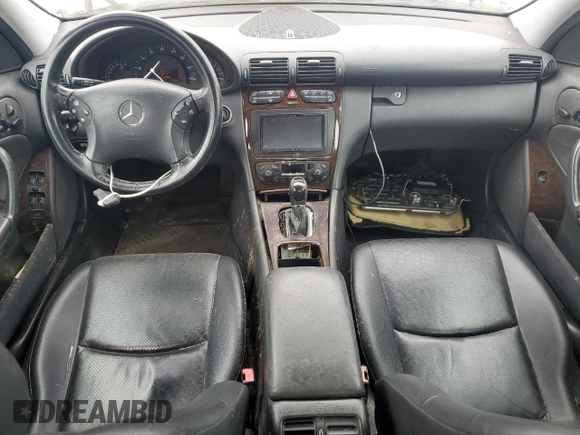 2002 Mercedes-Benz C 230/260/280/320 with VIN WDBRF64J52F271131, listed as a Copart auction lot 61007165 with 144,708 mi miles and Clean title. Bid and sale history available at DreamBid. Image 8.