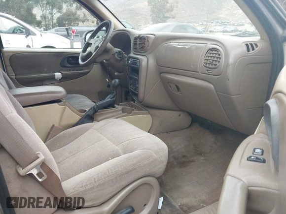 2004 Chevrolet TrailBlazer LS with VIN 1GNDT13S842159121, listed as a IAAI auction lot 42206485 with 156,432 mi miles and . Bid and sale history available at DreamBid. Image 5.