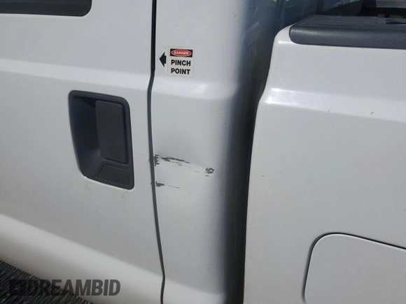 2015 Ford F-250 Lariat с VIN 1FT7W2B68FED12248, выставлен на аукционе IAAI как лот 42568032 с пробегом 301 100 миль миль и . История ставок и продаж доступна на DreamBid. Изображение 28.