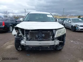 2014 Nissan Pathfinder SV with VIN 5N1AR2MM0EC705675, listed as a IAAI auction lot 41833599 with 153,923 mi miles. Bid and sale history available at carsss.com. Image 6.