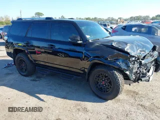 2020 Toyota 4Runner SR5 with VIN JTEBU5JR2L5766743, listed as a IAAI auction lot 41679455 with 84,941 mi miles and . Bid and sale history available at DreamBid. Image 1.