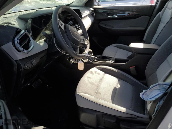 2024 Chevrolet TrailBlazer LT with VIN KL79MPS26RB120628, listed as a Copart auction lot 61524784 with 1,531 mi miles and Salvage Title. Bid and sale history available at DreamBid. Image 7.