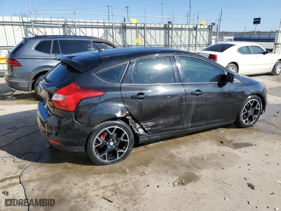 2013 Ford Focus SE with VIN 1FADP3K28DL217108, listed as a Copart auction lot 48513975 with 136,746 mi miles and Non Repairable. Bid and sale history available at carsss.com. Image 3.