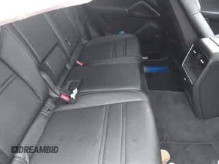 2023 Porsche Cayenne z VIN WP1AA2AY4PDA04474, wystawiony jako IAAI lot #41728559 z przebiegiem 19 514 mil mil oraz . Historia ofert i sprzedaży dostępna na DreamBid. Obrazek 8.
