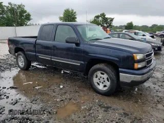2006 Chevrolet Silverado 1500 LS with VIN 1GCEK19V26E183952, listed as a Copart auction lot 56949015 with 173,934 mi miles and Clean Title. Bid and sale history available at DreamBid. Image 4.