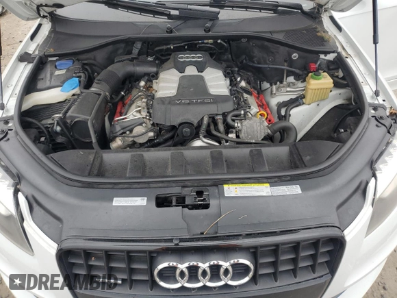 2014 Audi Q7 S line Prestige with VIN WA1DGAFE5ED004318, listed as a Copart auction lot 48866785 with 105,689 mi miles and Salvage title. Bid and sale history available at DreamBid. Image 13.
