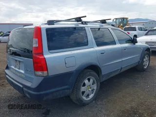 2002 Volvo V70 z VIN YV1SZ58D421080106, wystawiony jako IAAI lot #42338965 z przebiegiem 214 739 mil mil oraz . Historia ofert i sprzedaży dostępna na DreamBid. Obrazek 4.