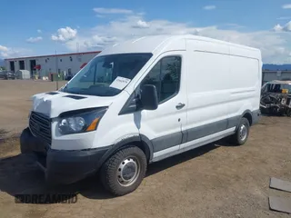 2019 Ford Transit z VIN 1FTYR2CM7KKB83987, wystawiony jako IAAI lot #42442070 z przebiegiem 77 492 mil mil oraz . Historia ofert i sprzedaży dostępna na DreamBid. Obrazek 17.