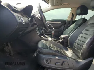 2014 Volkswagen CC R-Line with VIN WVWBP7AN4EE527959, listed as a Copart auction lot 47198775 with 113,804 mi miles and Clean Title. Bid and sale history available at carsss.com. Image 7.