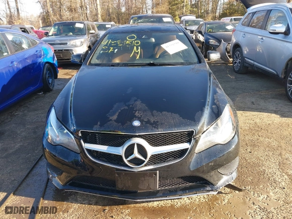 2014 Mercedes-Benz E-Class E 350 with VIN WDDKJ8JB0EF292019, listed as a IAAI auction lot 41331510 with 64,464 mi miles. Bid and sale history available at carsss.com. Image 12.