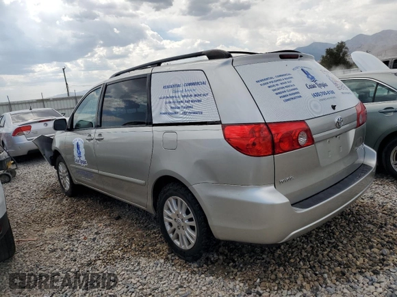2008 Toyota Sienna XLE with VIN 5TDBK22C78S020454, listed as a Copart auction lot 70636964 with 192,735 mi miles and Salvage Title. Bid and sale history available at carsss.com. Image 2.