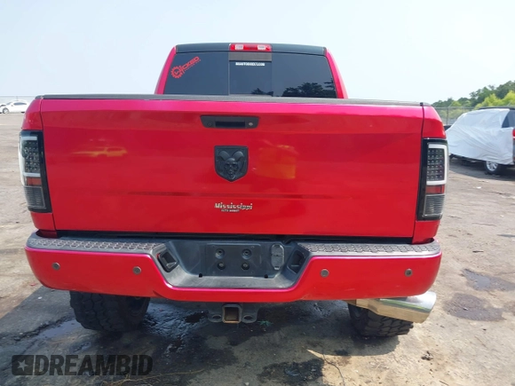 2018 Ram 2500 Laramie with VIN 3C6UR5NL4JG101943, listed as a IAAI auction lot 42351027 with 79,807 mi miles and . Bid and sale history available at DreamBid. Image 16.