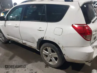 2007 Toyota RAV4 Sport with VIN JTMBK32V676013209, listed as a IAAI auction lot 41404158 with 190,052 mi miles. Bid and sale history available at carsss.com. Image 6.