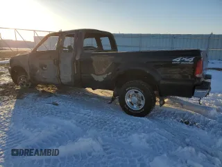 2002 Ford Super Duty F-250 XL with VIN 1FTNX21S02ED60145, listed as a Copart auction lot 48237514 with 0 mi miles and Salvage Title. Bid and sale history available at carsss.com. Image 2.