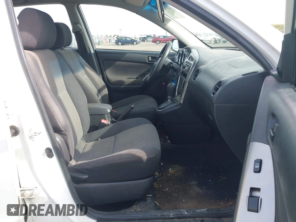2007 Toyota Matrix STD z VIN 2T1KR32E07C647717, wystawiony jako IAAI lot #42054844 z przebiegiem 231 281 mil mil oraz . Historia ofert i sprzedaży dostępna na DreamBid. Obrazek 5.
