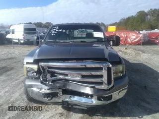 2005 Ford F-250 XL z VIN 1FTSW21565EA07042, wystawiony jako IAAI lot #41591458 z przebiegiem 254 824 mil mil oraz . Historia ofert i sprzedaży dostępna na DreamBid. Obrazek 12.